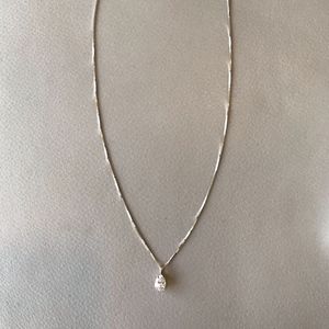 1 Carat Diamond Pear-shaped Pendant and Necklace